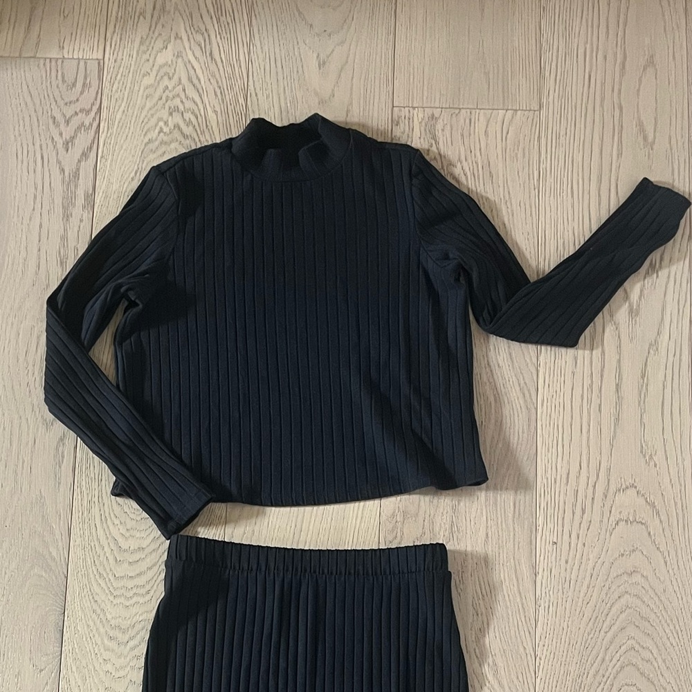 Rib-Knit Mock Neck Crop Sweater